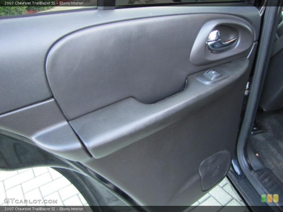 Ebony Interior Photo for the 2007 Chevrolet TrailBlazer SS #38080315