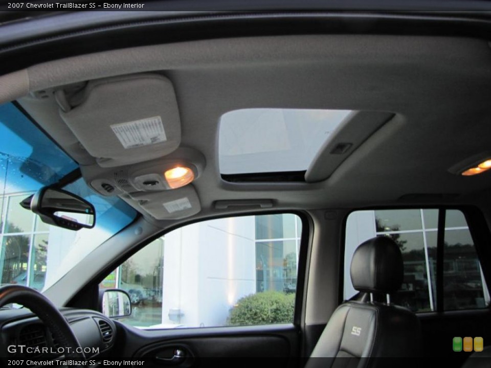 Ebony Interior Photo for the 2007 Chevrolet TrailBlazer SS #38080487