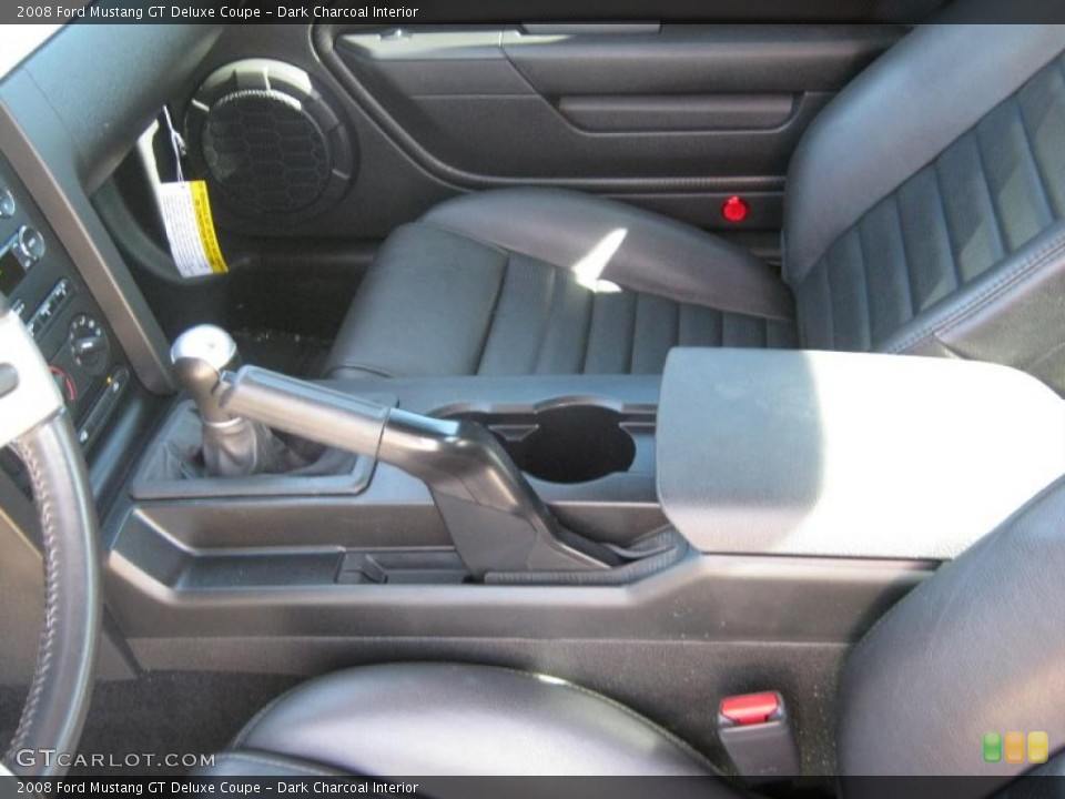 Dark Charcoal Interior Photo for the 2008 Ford Mustang GT Deluxe Coupe #38082135