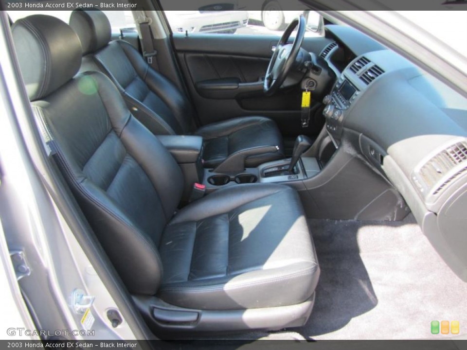 Black Interior Photo for the 2003 Honda Accord EX Sedan #38085236