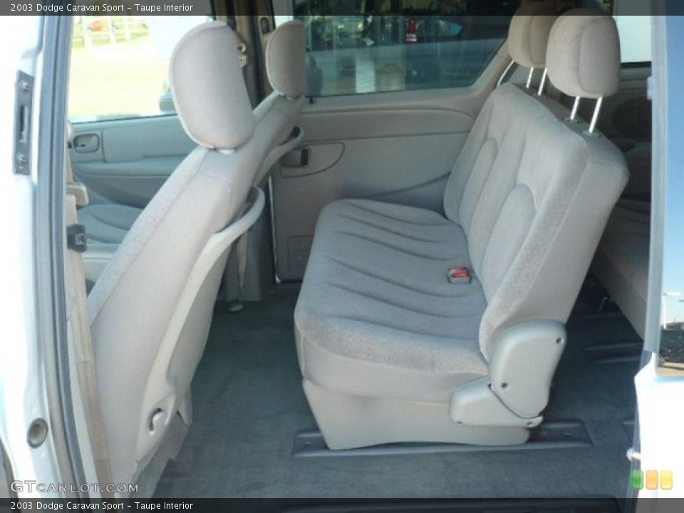 Taupe Interior Photo for the 2003 Dodge Caravan Sport #38085687