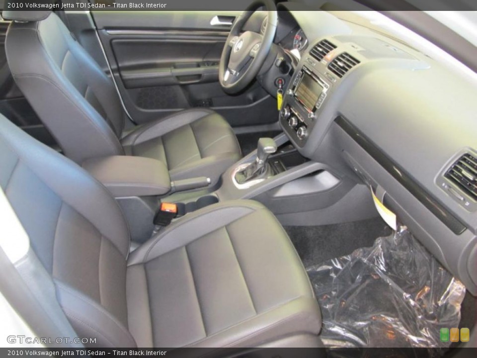 Titan Black Interior Photo for the 2010 Volkswagen Jetta TDI Sedan #38087967