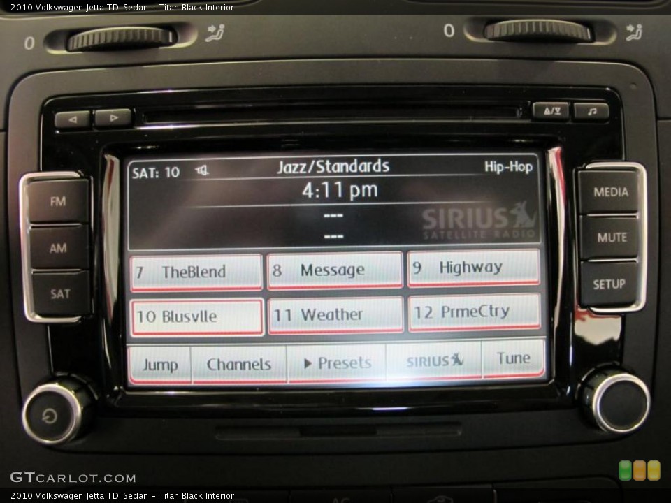 Titan Black Interior Controls for the 2010 Volkswagen Jetta TDI Sedan #38088043