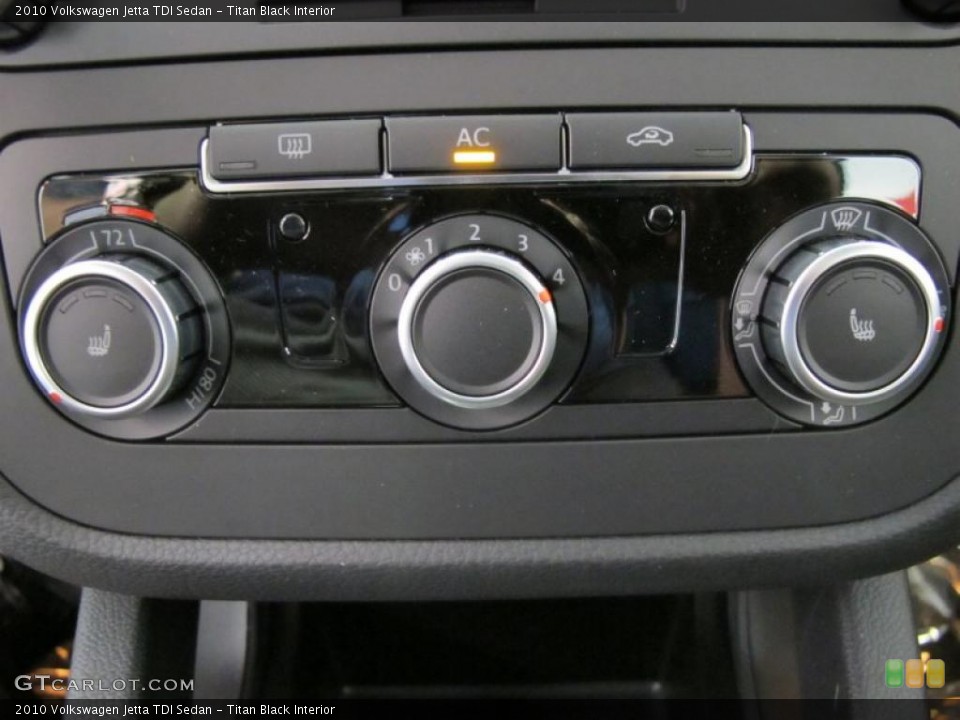 Titan Black Interior Controls for the 2010 Volkswagen Jetta TDI Sedan #38088063