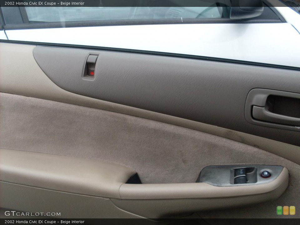 Beige Interior Photo for the 2002 Honda Civic EX Coupe #38088571