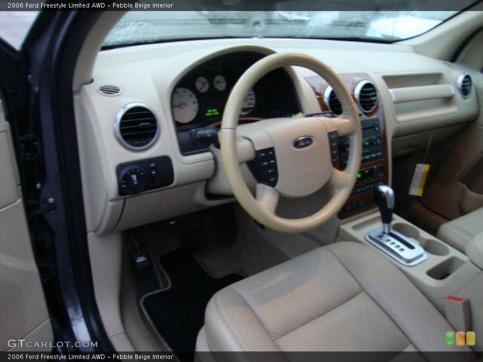 Pebble Beige Interior Dashboard for the 2006 Ford Freestyle Limited AWD #38089883