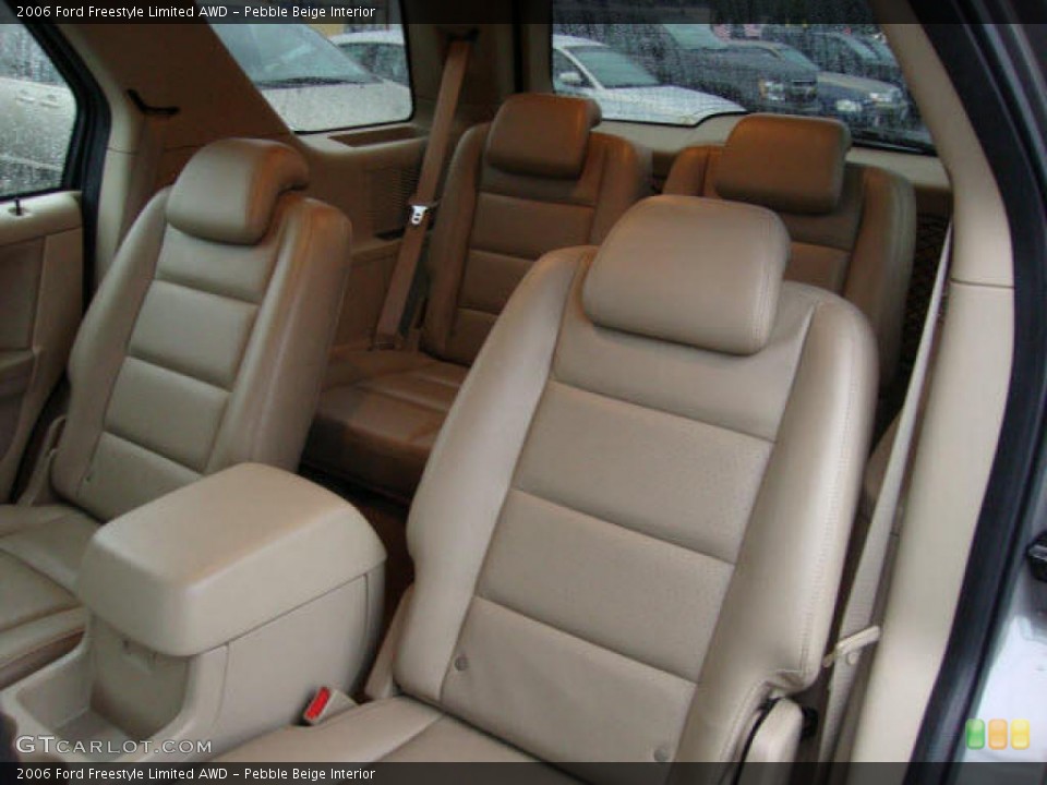 Pebble Beige Interior Photo for the 2006 Ford Freestyle Limited AWD #38089915