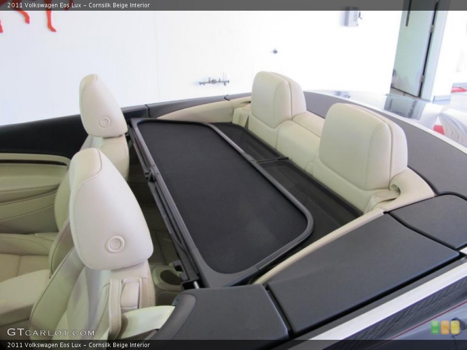 Cornsilk Beige Interior Photo for the 2011 Volkswagen Eos Lux #38089943