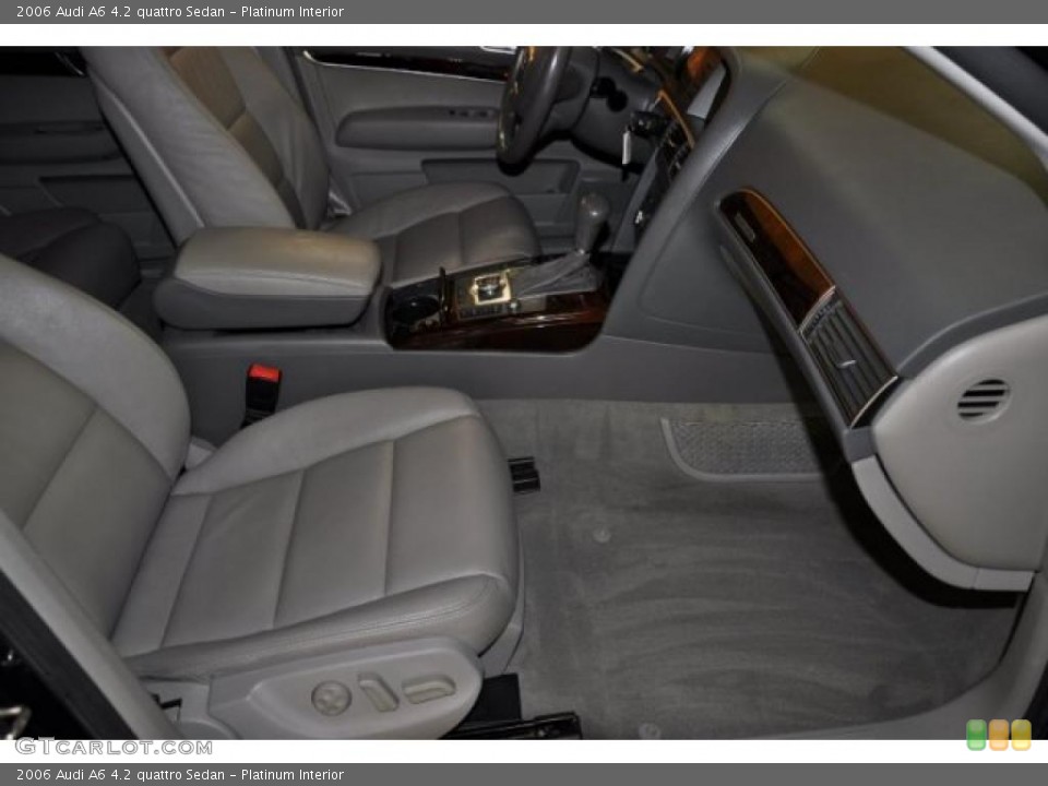 Platinum Interior Photo for the 2006 Audi A6 4.2 quattro Sedan #38091403