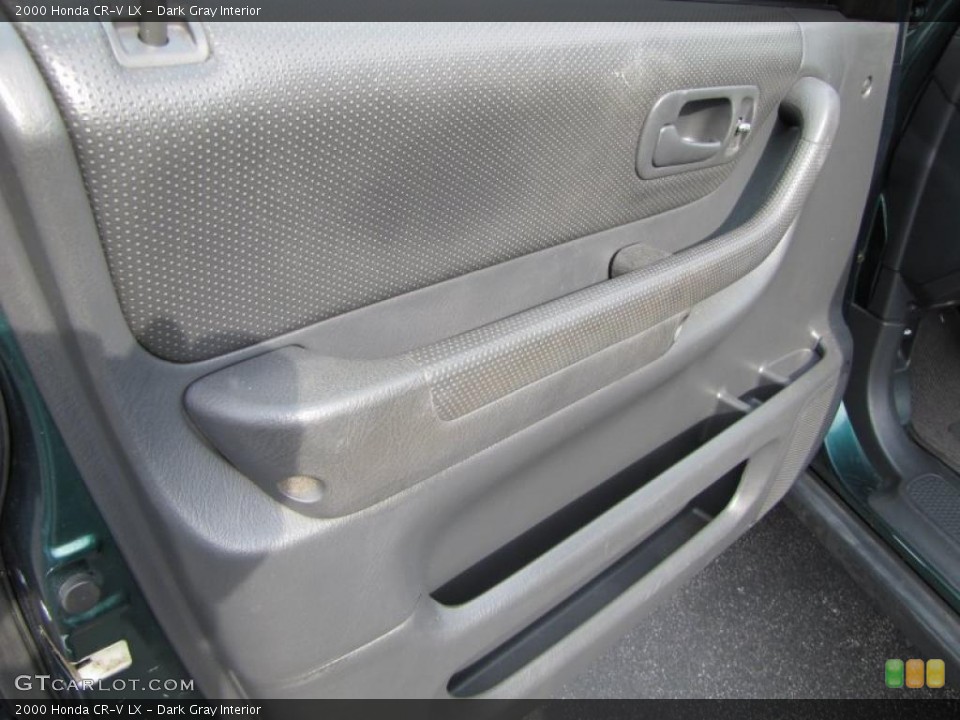 Dark Gray Interior Photo for the 2000 Honda CR-V LX #38091535