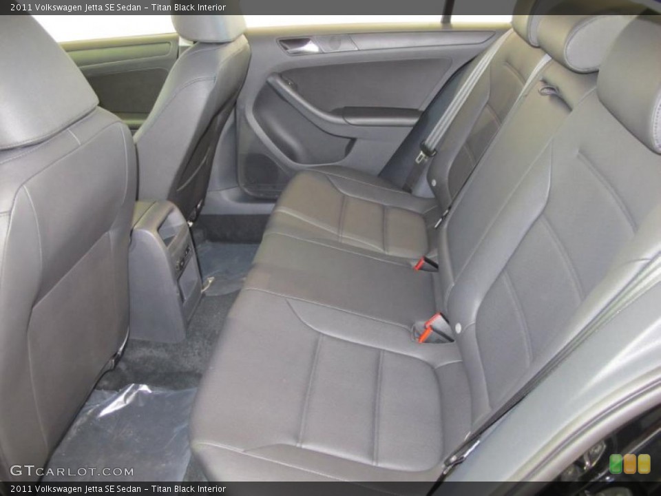 Titan Black Interior Photo for the 2011 Volkswagen Jetta SE Sedan #38092675