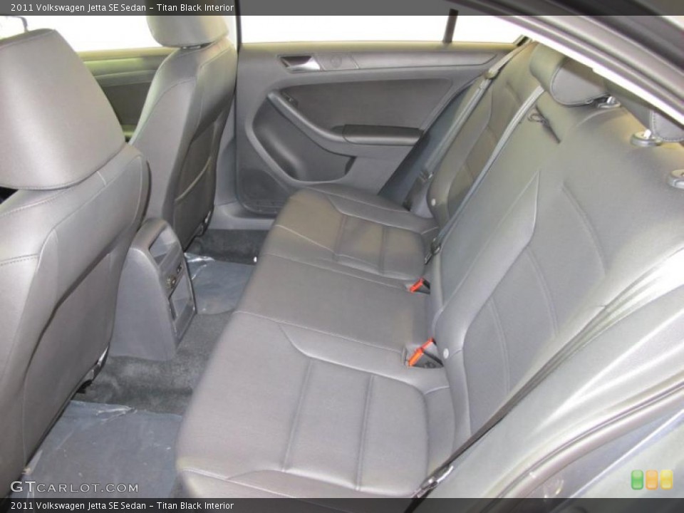 Titan Black Interior Photo for the 2011 Volkswagen Jetta SE Sedan #38092964