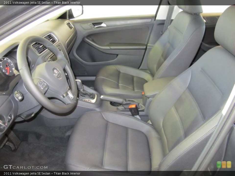 Titan Black Interior Photo for the 2011 Volkswagen Jetta SE Sedan #38093015