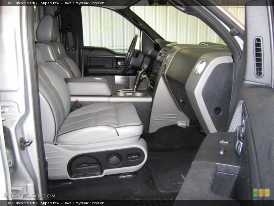 Dove Grey/Black Interior Photo for the 2007 Lincoln Mark LT SuperCrew #38100047