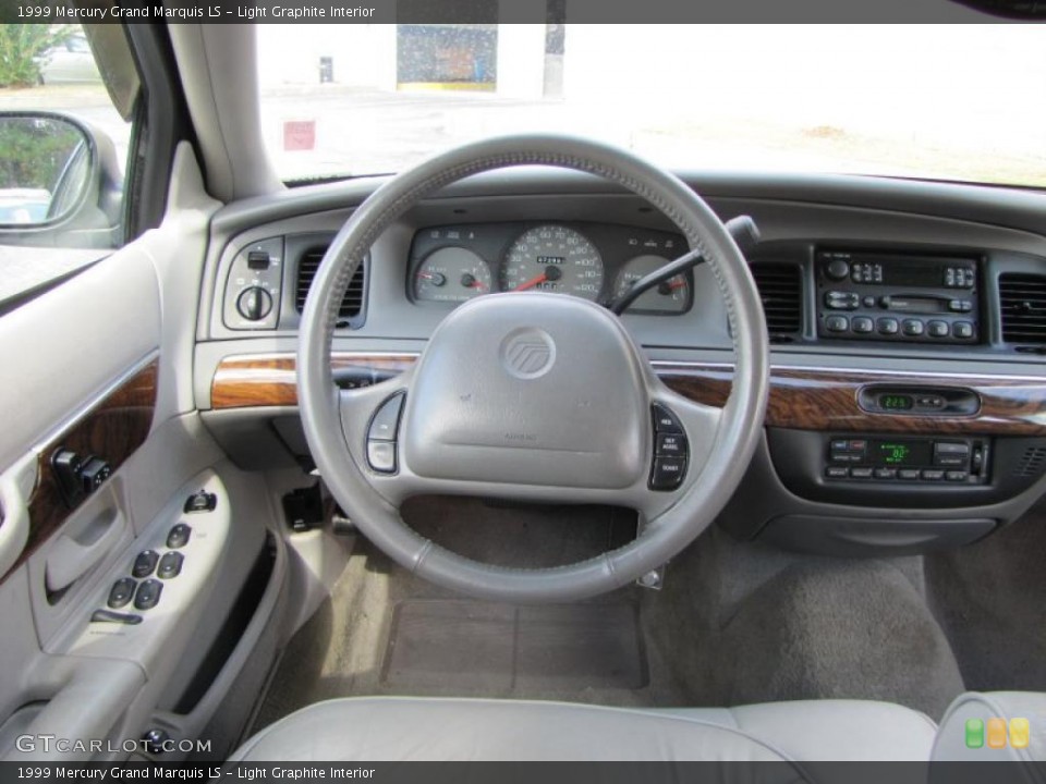 Light Graphite Interior Photo for the 1999 Mercury Grand Marquis LS #38100195