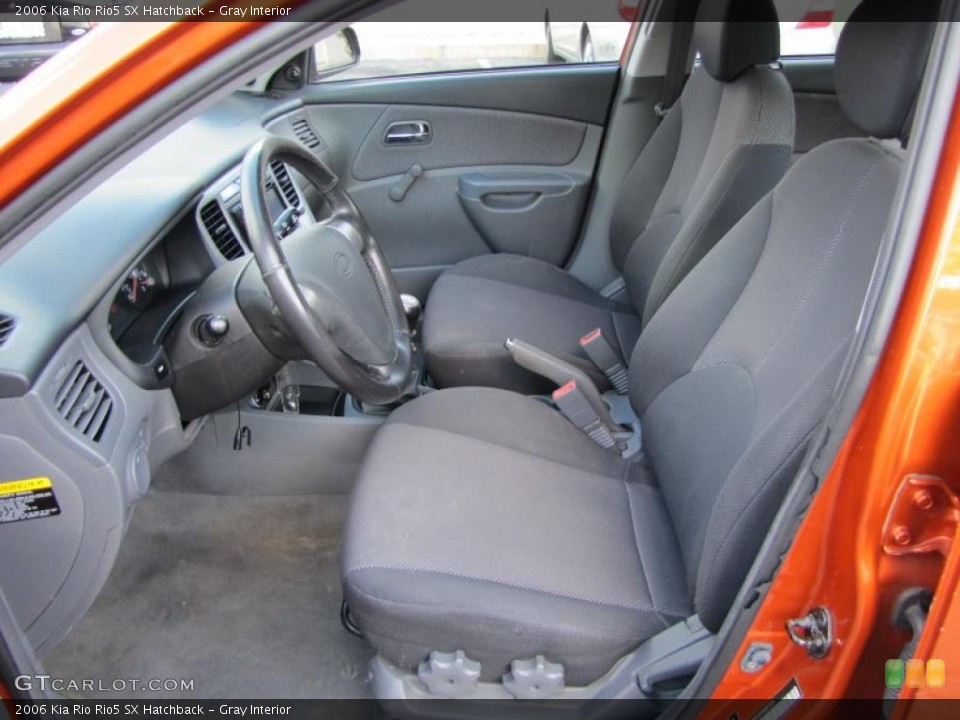 Gray Interior Photo for the 2006 Kia Rio Rio5 SX Hatchback #38101683