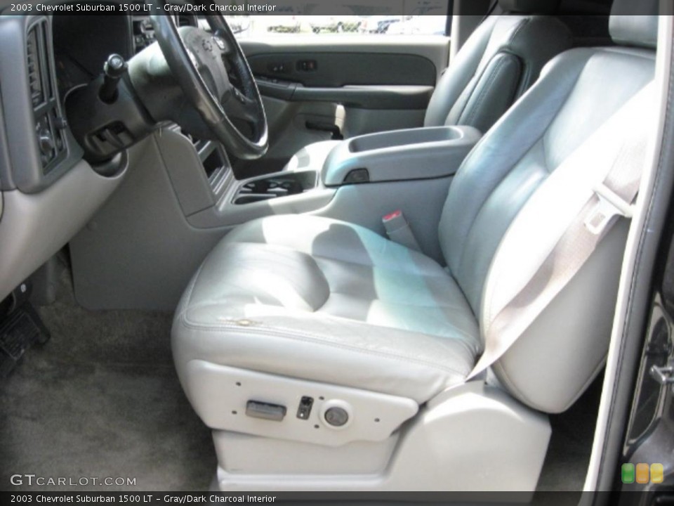 Gray/Dark Charcoal Interior Photo for the 2003 Chevrolet Suburban 1500 LT #38102707