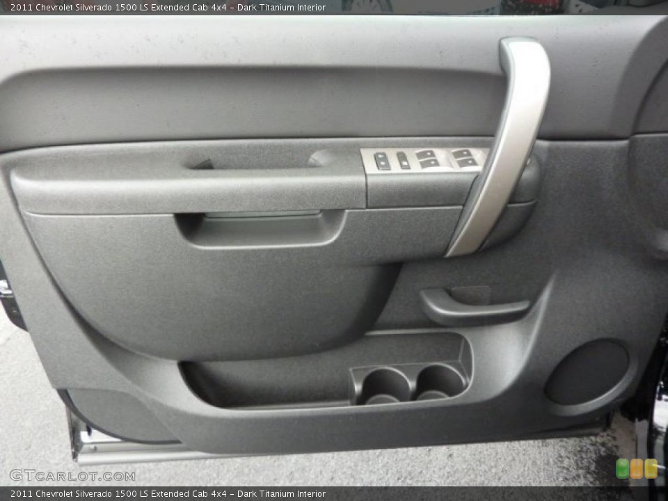 Dark Titanium Interior Photo for the 2011 Chevrolet Silverado 1500 LS Extended Cab 4x4 #38103243