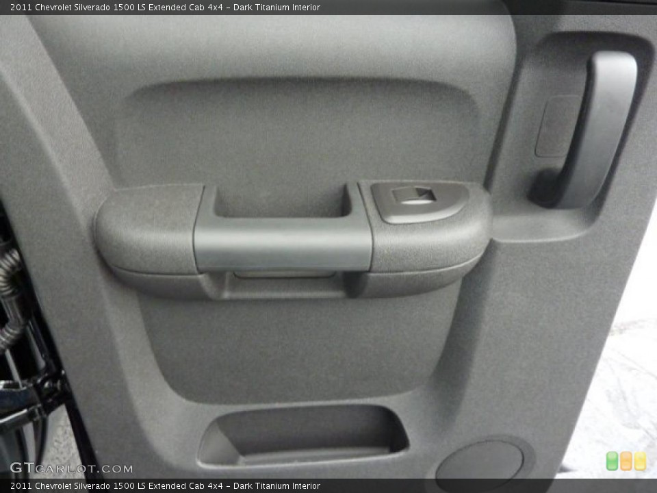Dark Titanium Interior Photo for the 2011 Chevrolet Silverado 1500 LS Extended Cab 4x4 #38103263