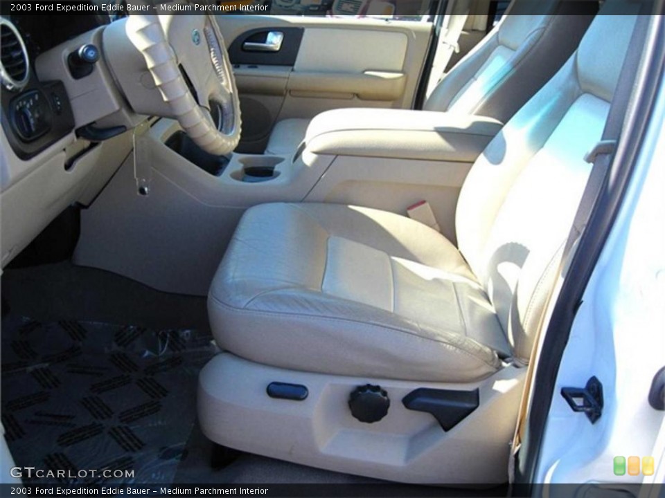 Medium Parchment Interior Photo for the 2003 Ford Expedition Eddie Bauer #38105135