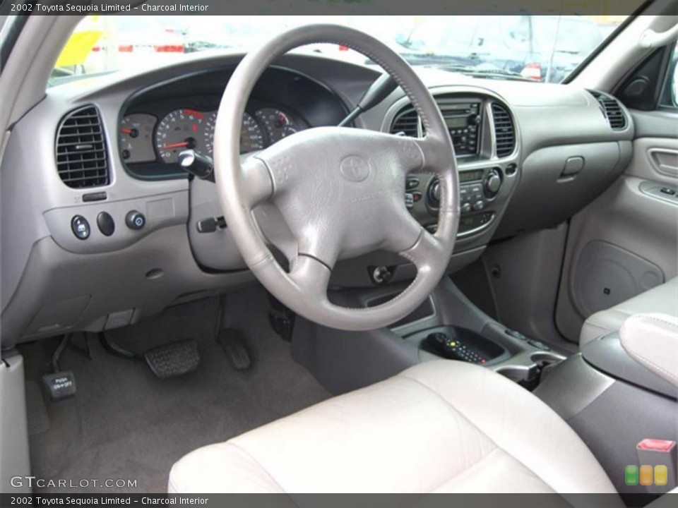 Charcoal Interior Photo for the 2002 Toyota Sequoia Limited #38106459