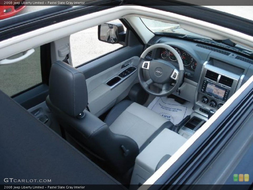 Pastel Slate Gray Interior Photo for the 2008 Jeep Liberty Limited #38109367