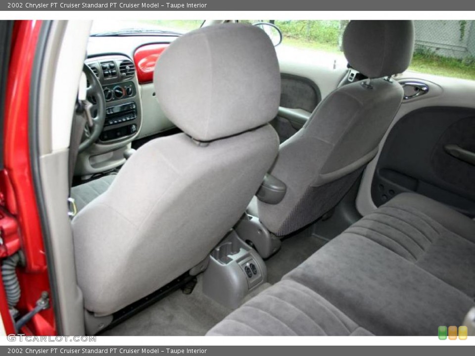 Taupe Interior Photo for the 2002 Chrysler PT Cruiser  #38110099