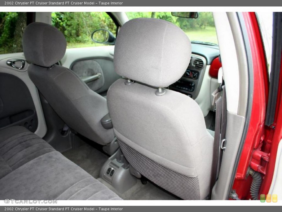 Taupe Interior Photo for the 2002 Chrysler PT Cruiser  #38110119