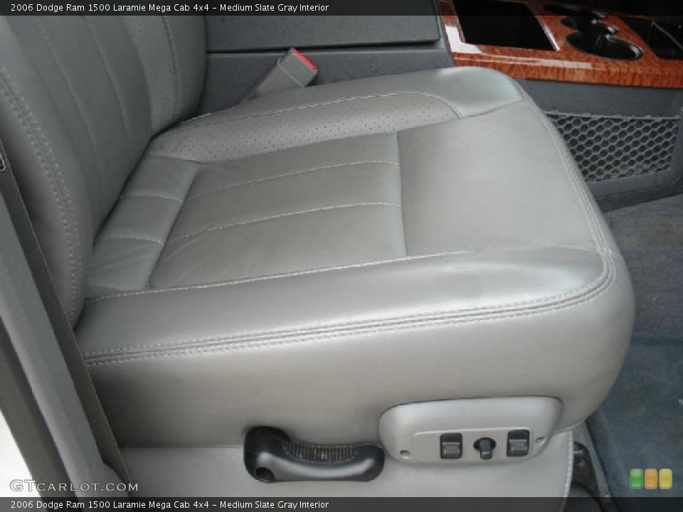 Medium Slate Gray Interior Photo for the 2006 Dodge Ram 1500 Laramie Mega Cab 4x4 #38110751