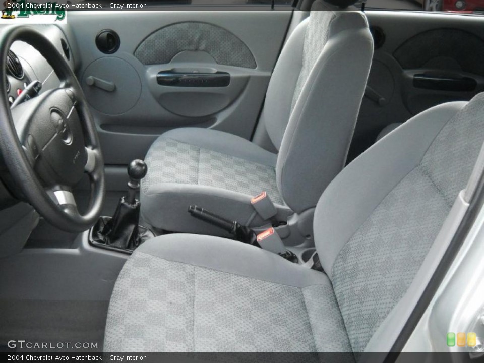 Gray Interior Photo for the 2004 Chevrolet Aveo Hatchback #38112251