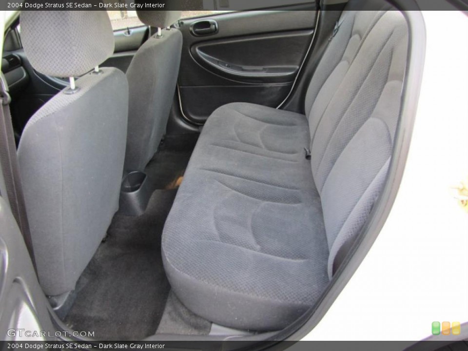 Dark Slate Gray Interior Photo for the 2004 Dodge Stratus SE Sedan #38117371