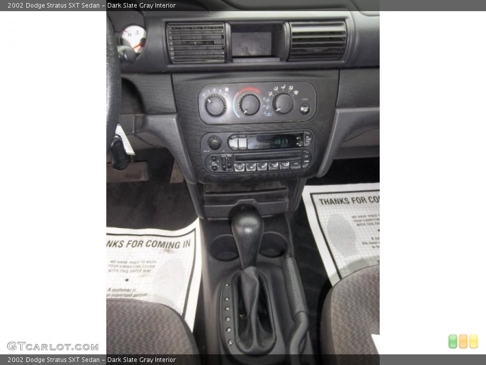 Dark Slate Gray Interior Controls for the 2002 Dodge Stratus SXT Sedan #38118387