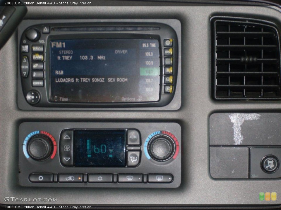 Stone Gray Interior Controls for the 2003 GMC Yukon Denali AWD #38120739
