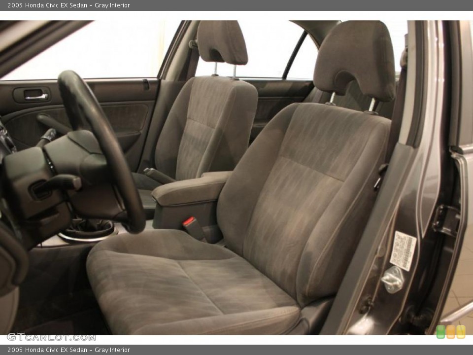 Gray Interior Photo for the 2005 Honda Civic EX Sedan #38121383