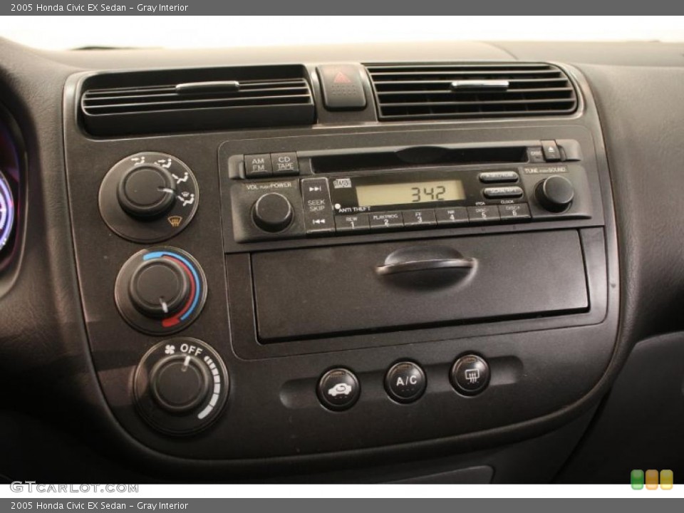 Gray Interior Controls for the 2005 Honda Civic EX Sedan #38121439