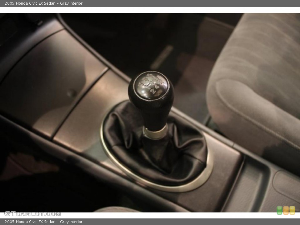 Gray Interior Transmission for the 2005 Honda Civic EX Sedan #38121451
