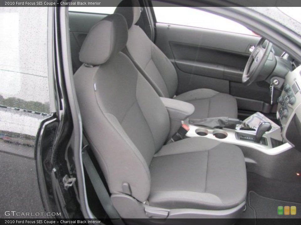 Charcoal Black Interior Photo for the 2010 Ford Focus SES Coupe #38126053