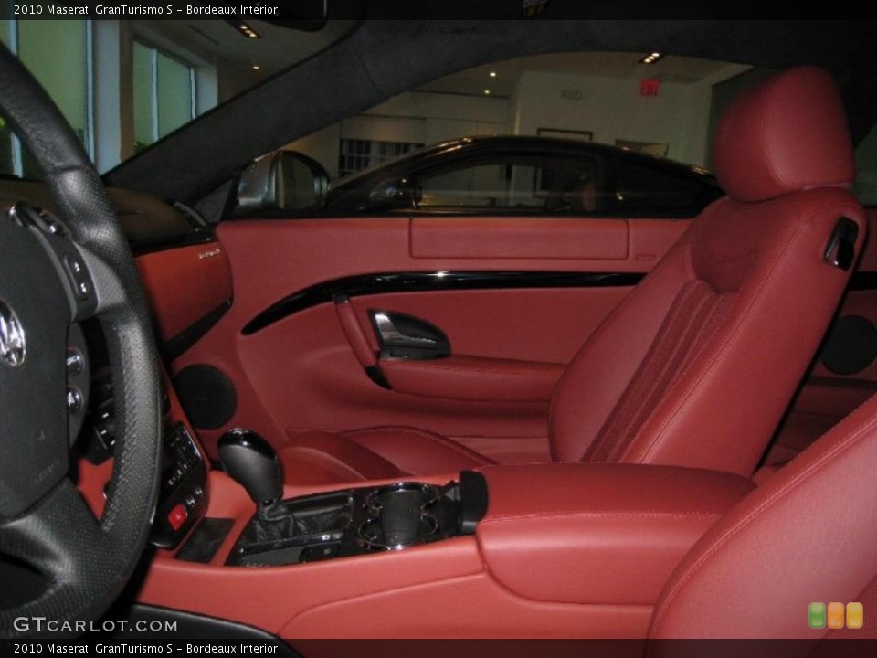 Bordeaux Interior Photo for the 2010 Maserati GranTurismo S #38126894