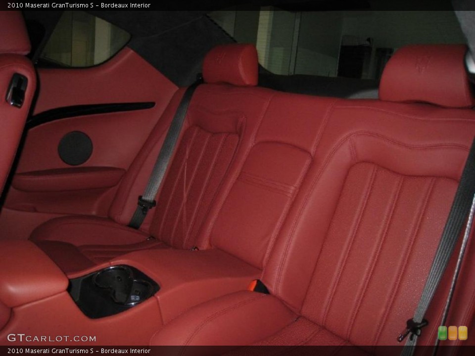 Bordeaux Interior Photo for the 2010 Maserati GranTurismo S #38126914
