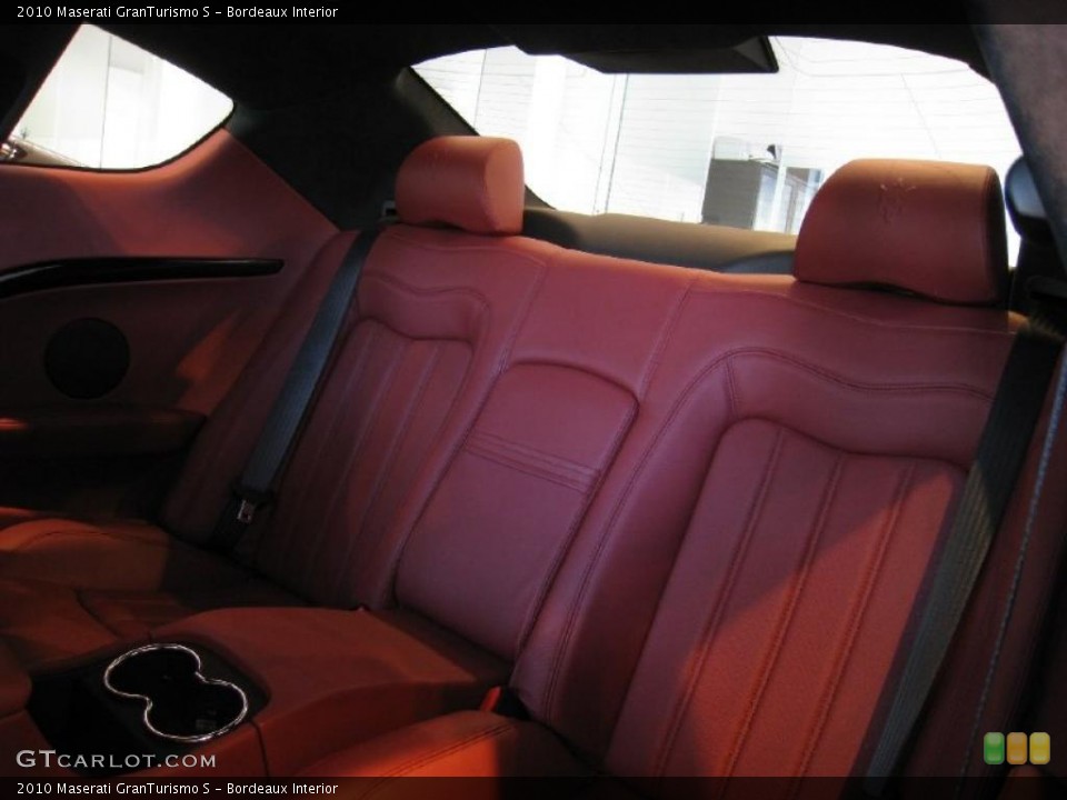 Bordeaux Interior Photo for the 2010 Maserati GranTurismo S #38126974