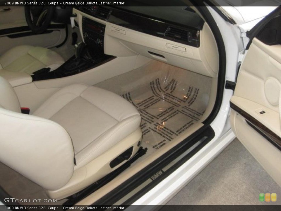 Cream Beige Dakota Leather Interior Photo for the 2009 BMW 3 Series 328i Coupe #38134666