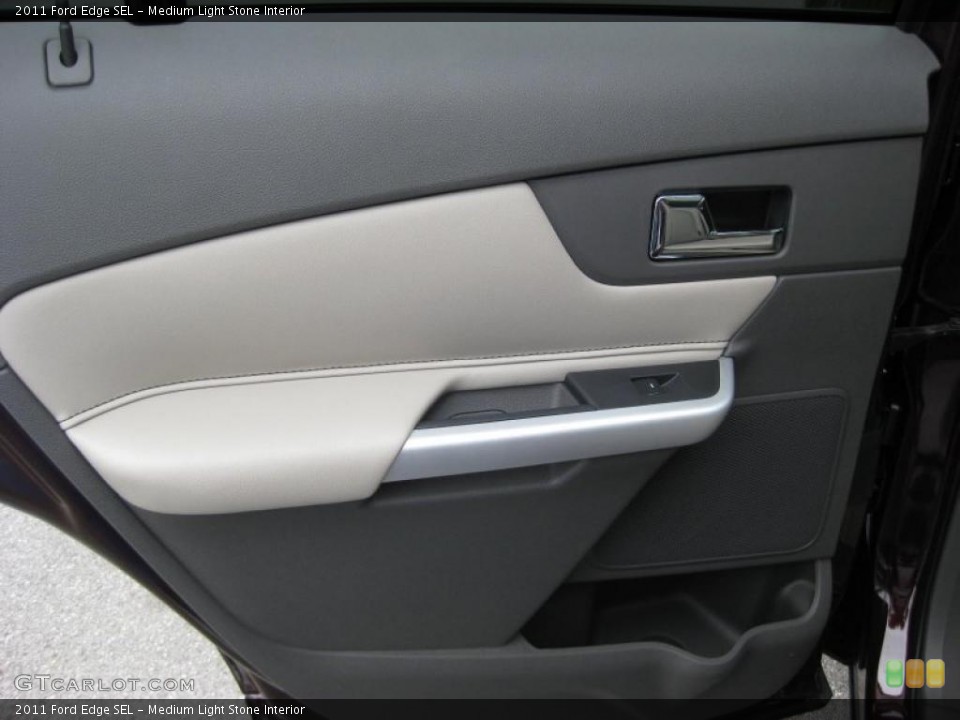 Medium Light Stone Interior Photo for the 2011 Ford Edge SEL #38136186