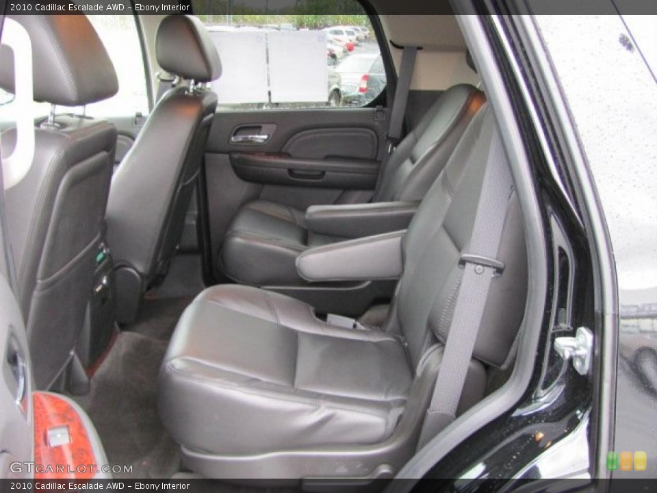 Ebony Interior Photo for the 2010 Cadillac Escalade AWD #38138170