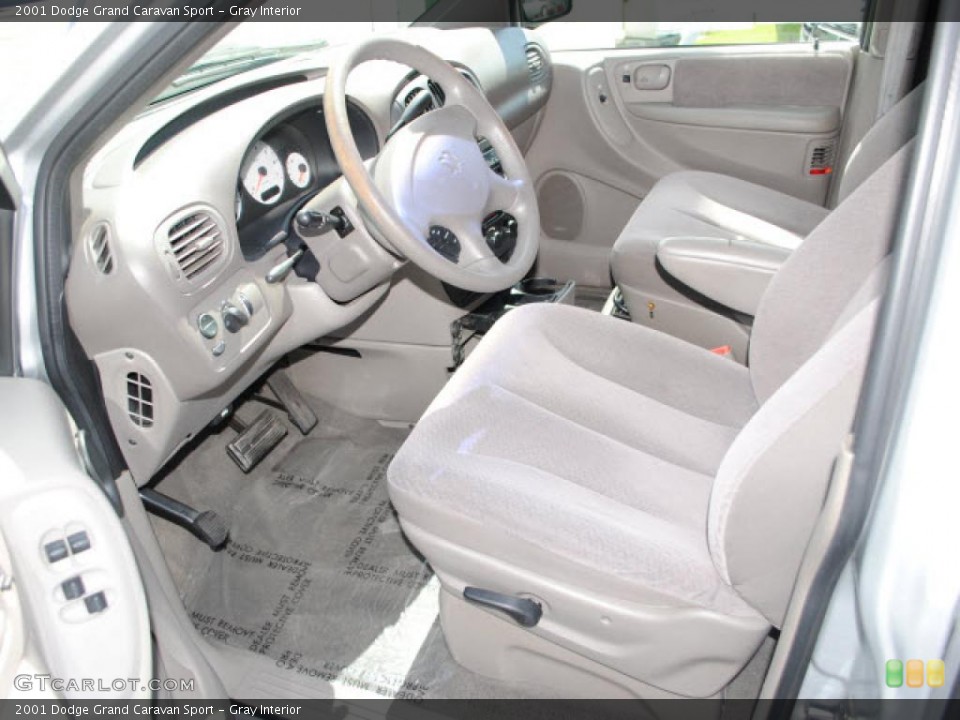 Gray Interior Photo for the 2001 Dodge Grand Caravan Sport #38141362