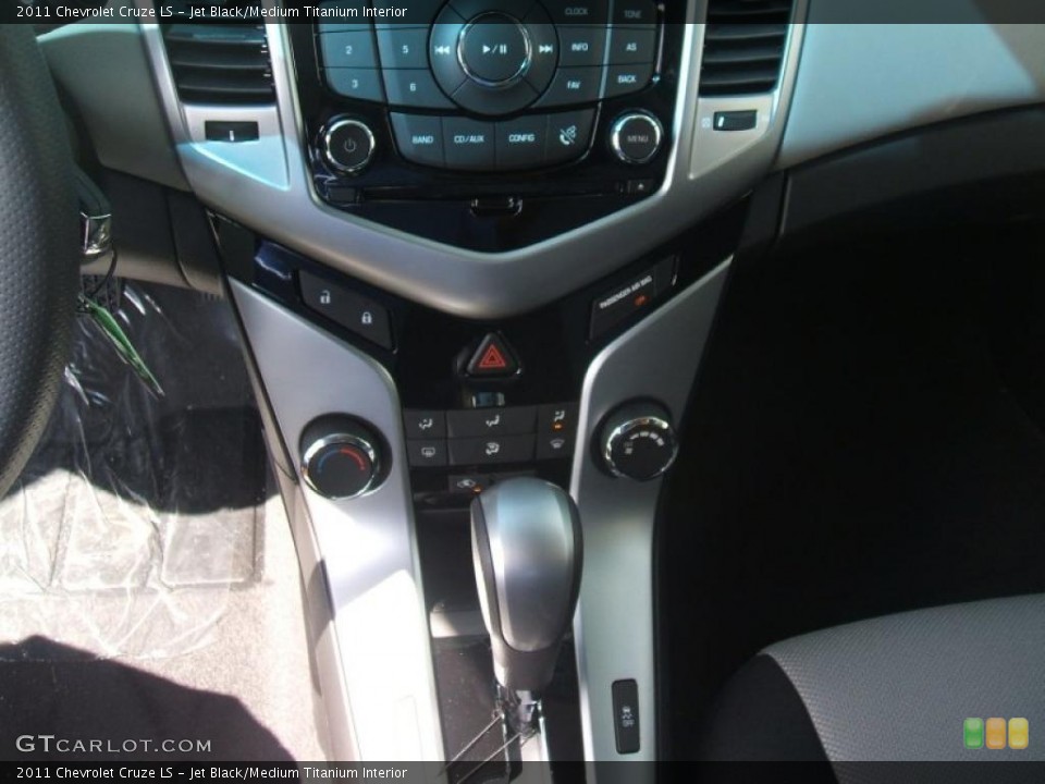 Jet Black/Medium Titanium Interior Controls for the 2011 Chevrolet Cruze LS #38145027