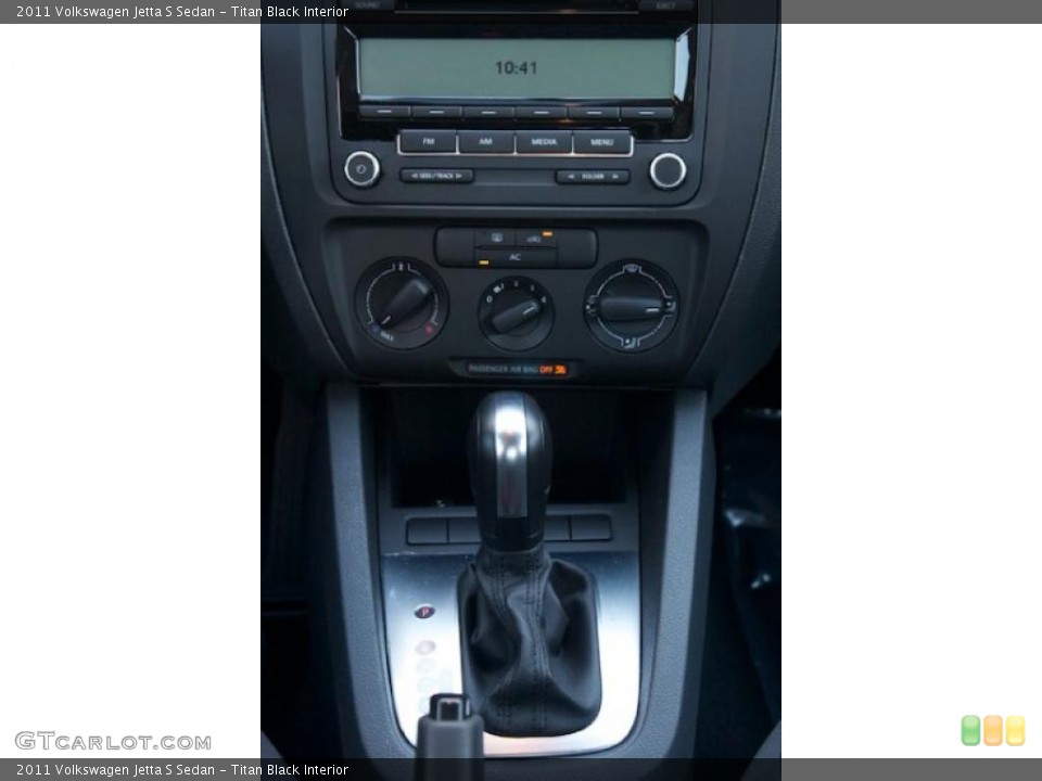 Titan Black Interior Controls for the 2011 Volkswagen Jetta S Sedan #38146955