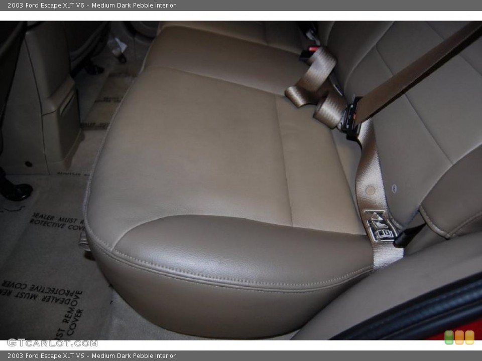 Medium Dark Pebble Interior Photo for the 2003 Ford Escape XLT V6 #38150904