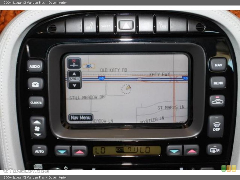 Dove Interior Navigation for the 2004 Jaguar XJ Vanden Plas #38151752