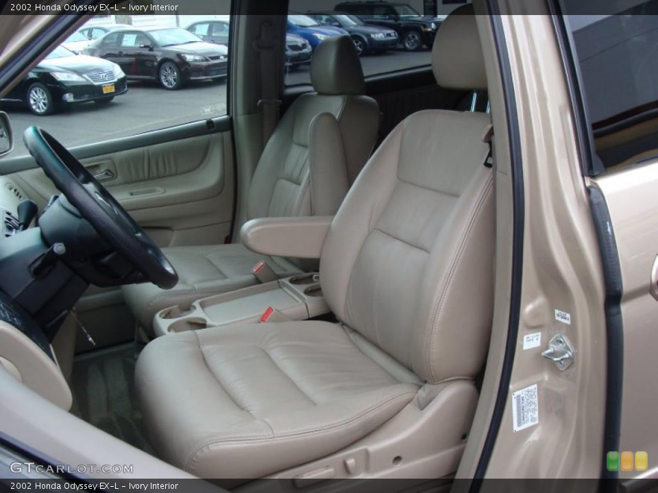 Ivory Interior Photo for the 2002 Honda Odyssey EX-L #38153744