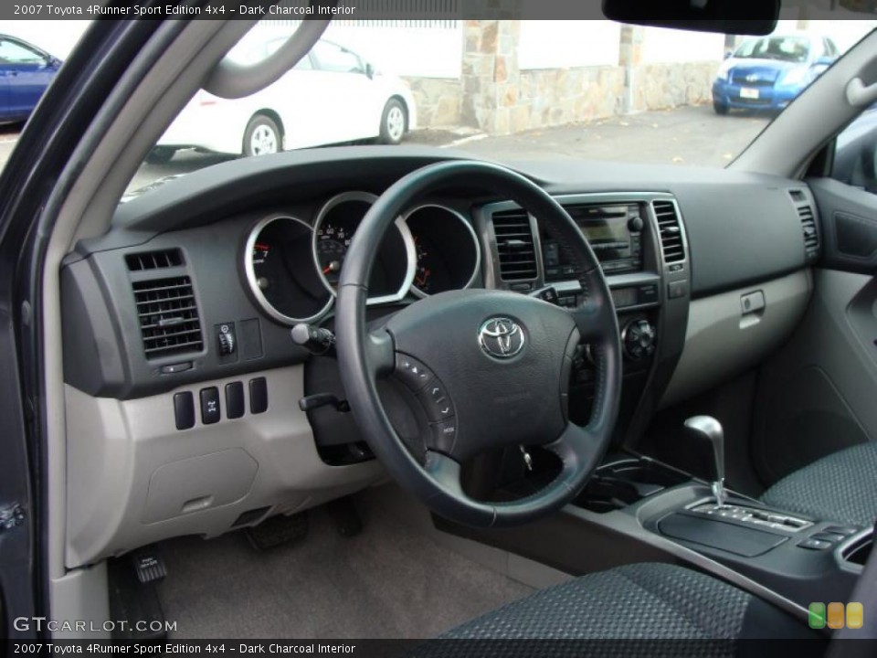 Dark Charcoal Interior Photo for the 2007 Toyota 4Runner Sport Edition 4x4 #38154188